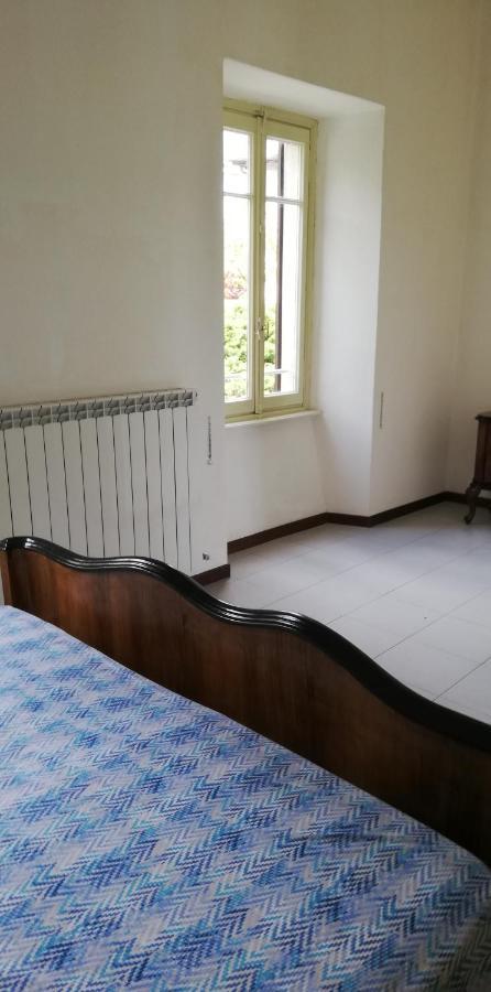 ホテル Residenza Santa Valeria Caglio エクステリア 写真