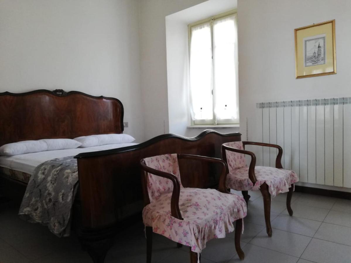 ホテル Residenza Santa Valeria Caglio エクステリア 写真