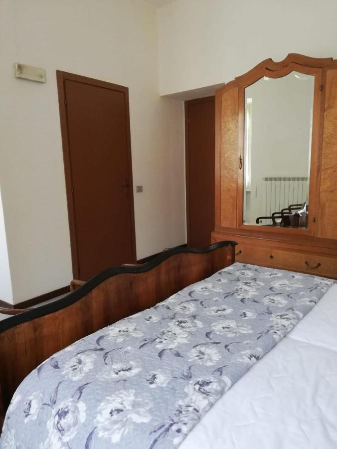 ホテル Residenza Santa Valeria Caglio エクステリア 写真
