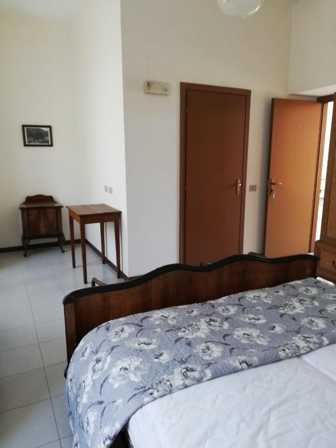 ホテル Residenza Santa Valeria Caglio エクステリア 写真