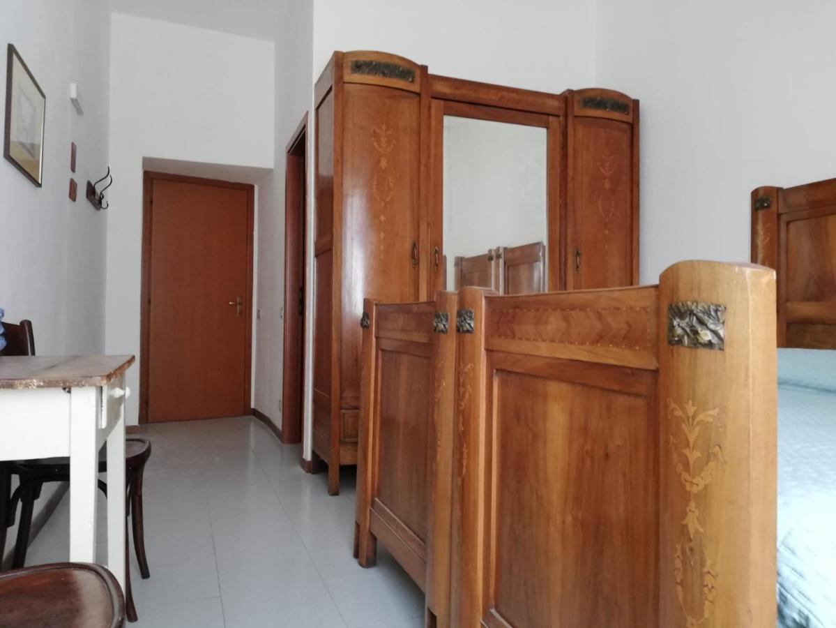 ホテル Residenza Santa Valeria Caglio エクステリア 写真